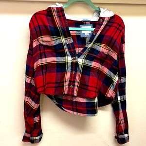 Cropped flannel hoodie from American eagle and is slightly used size Xs